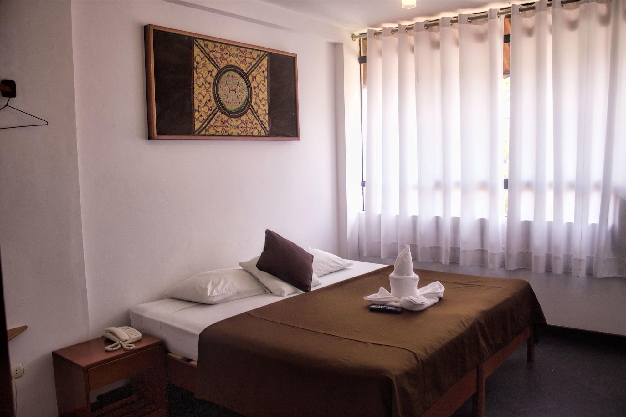 Amazon Hotel Икитос Экстерьер фото