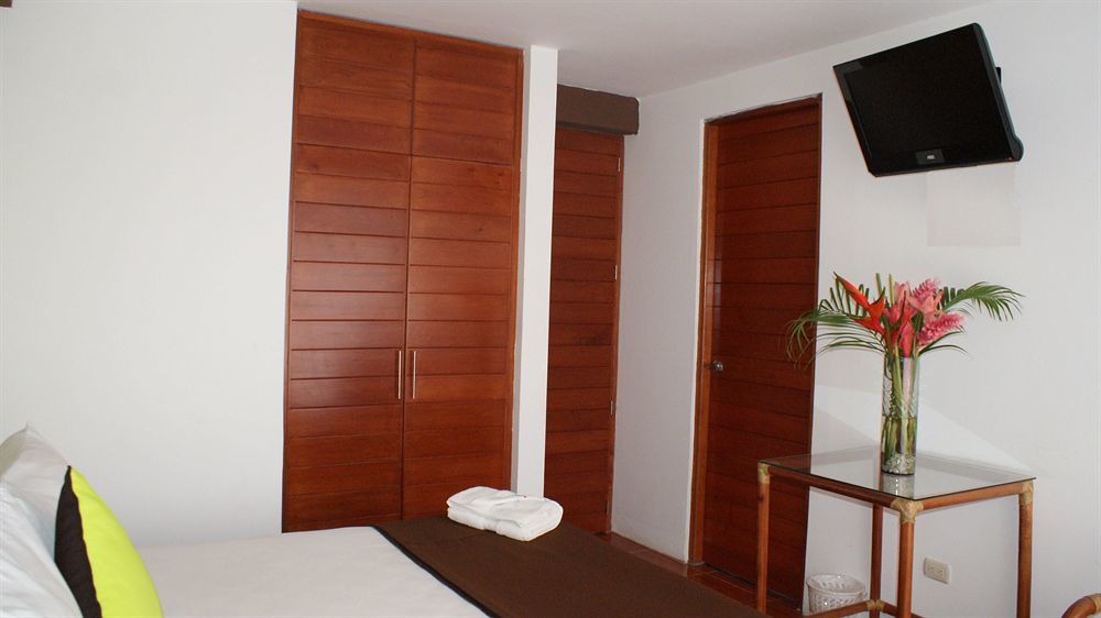 Amazon Hotel Икитос Экстерьер фото