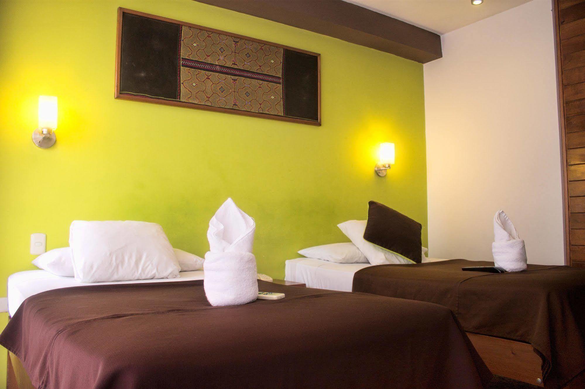 Amazon Hotel Икитос Экстерьер фото
