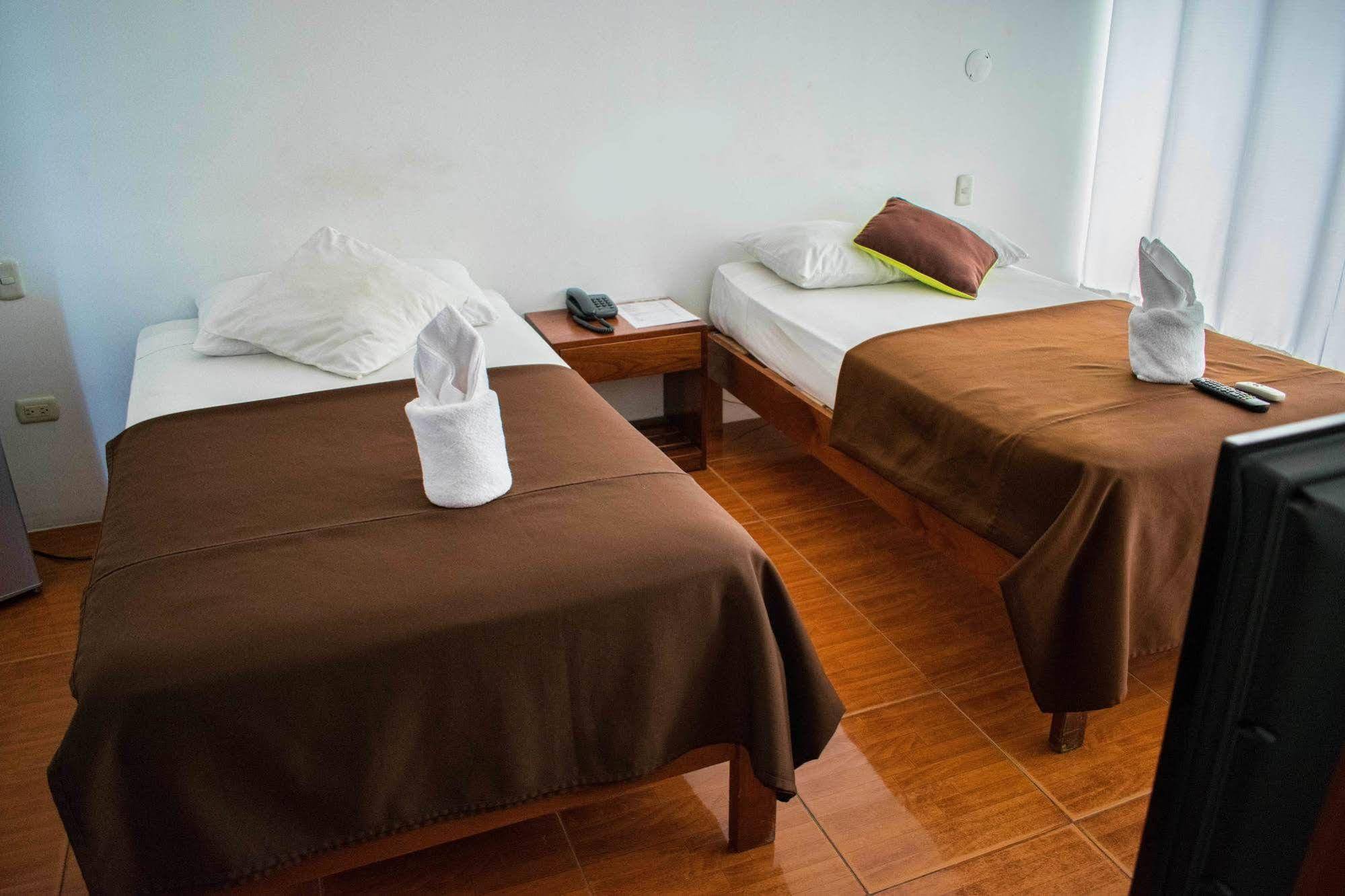 Amazon Hotel Икитос Экстерьер фото