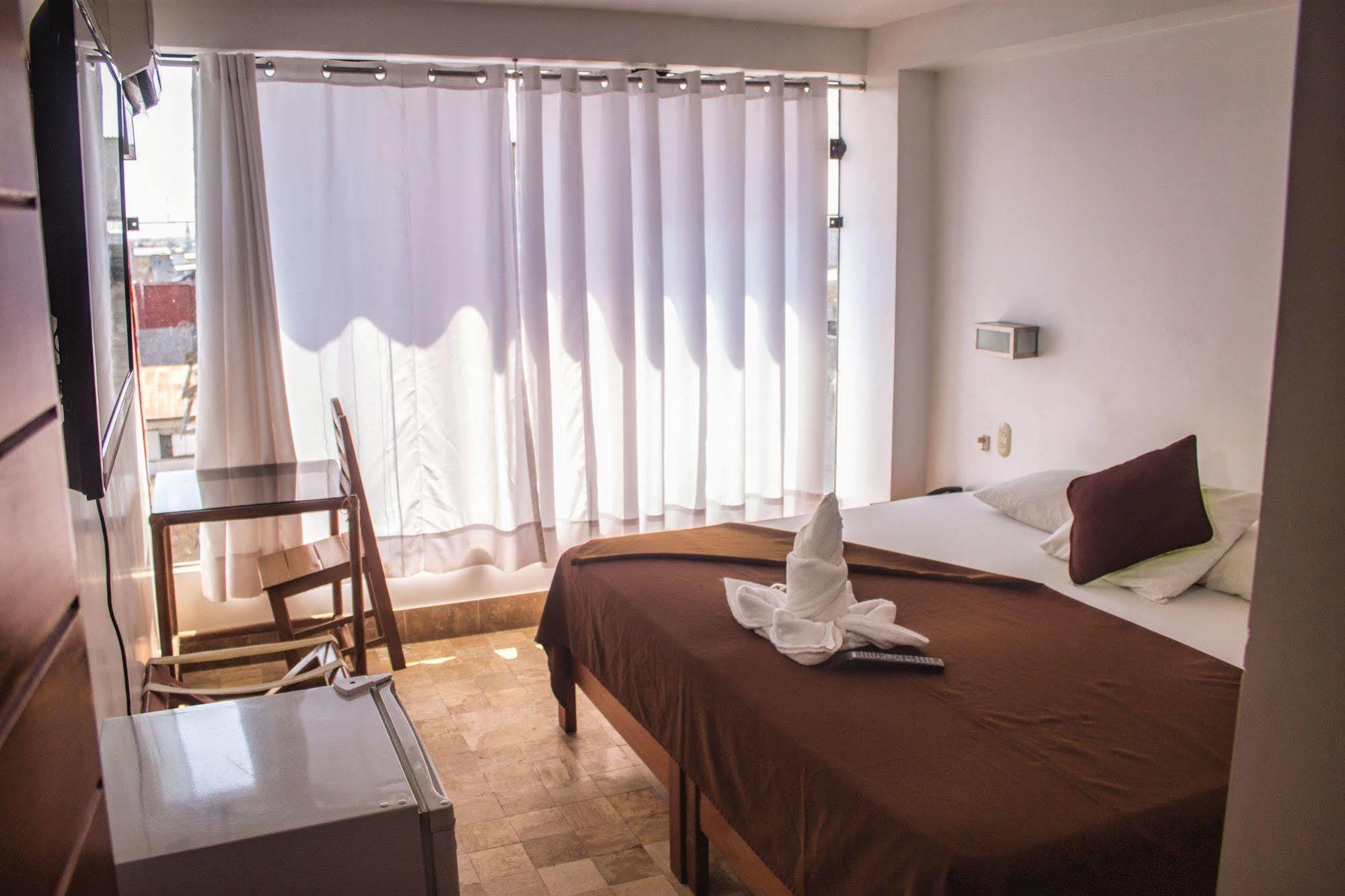 Amazon Hotel Икитос Экстерьер фото